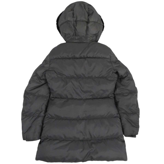PRADA
Triangle Logo Plate Fur
Triangle Logo Nylon Down Jacket