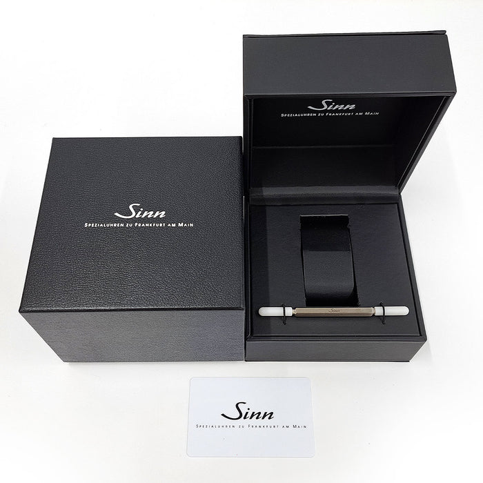 Sinn 
EZM3.F.V JPN 日本限定 
箱ギャラ付