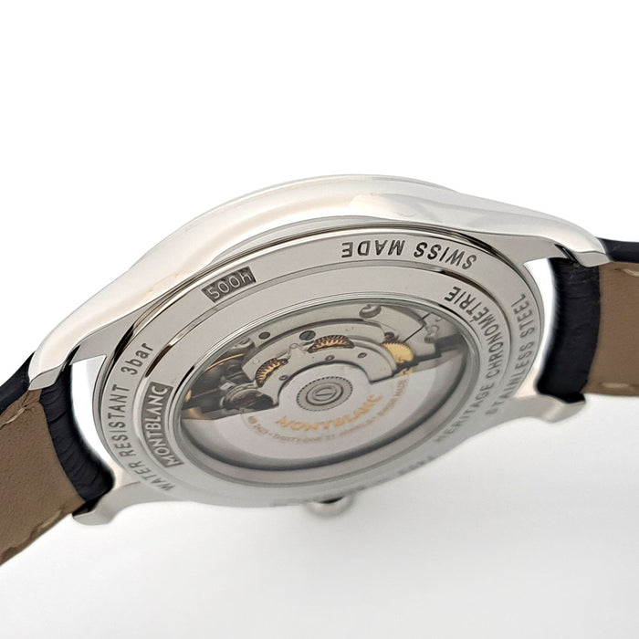 MONTBLANC 
Héritage Chronométrie Compteur Double Date 
Avec boîte et garantie