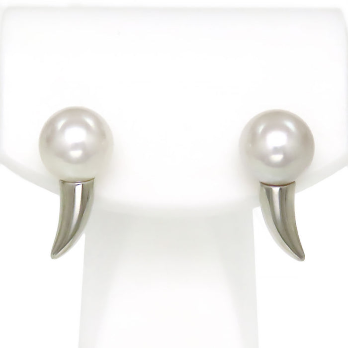 TASAKI 
デインジャー ファング ピアス