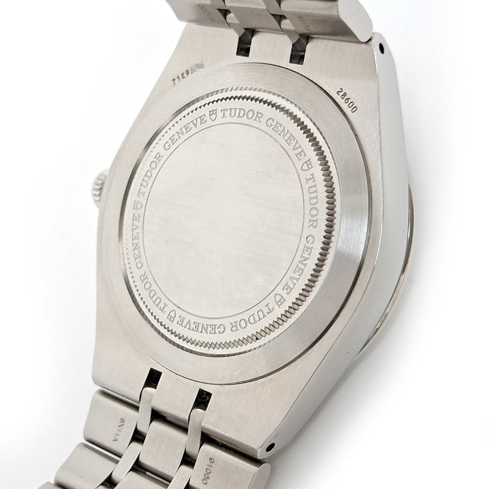 TUDOR
Royal
With box and warranty card