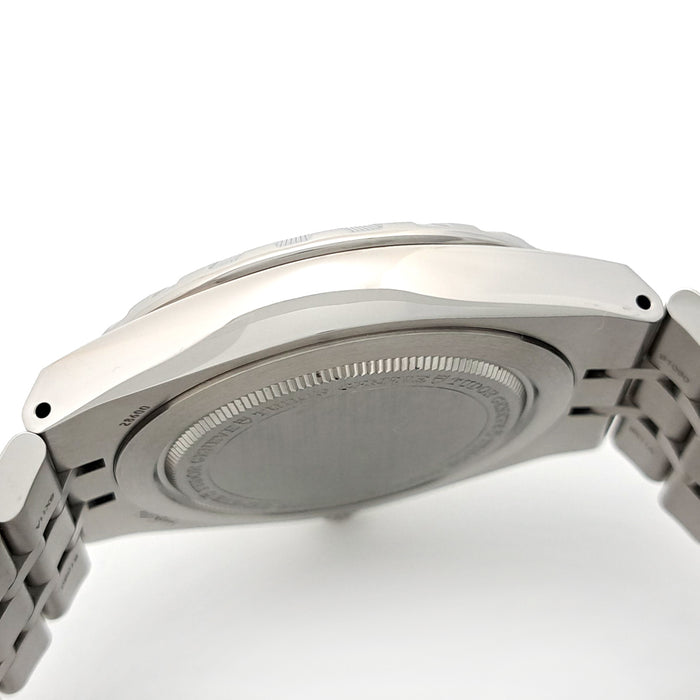 TUDOR
Royal
With box and warranty card