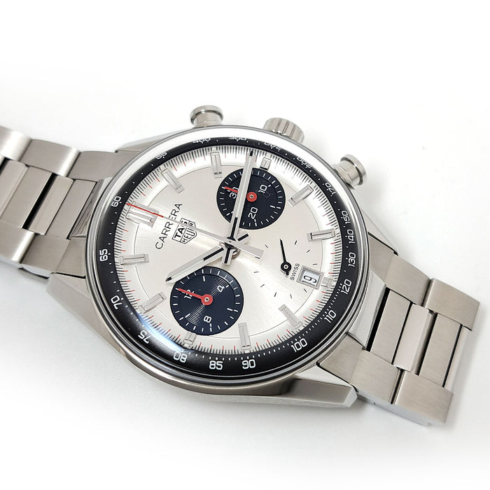 TAG HEUER
Carrera Chronograph
With Box and Warranty Card