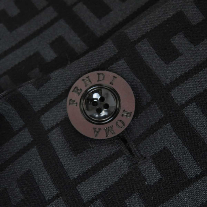 FENDI 
ズッカ柄 ロゴ 総柄 ポリエステル 
FF コート