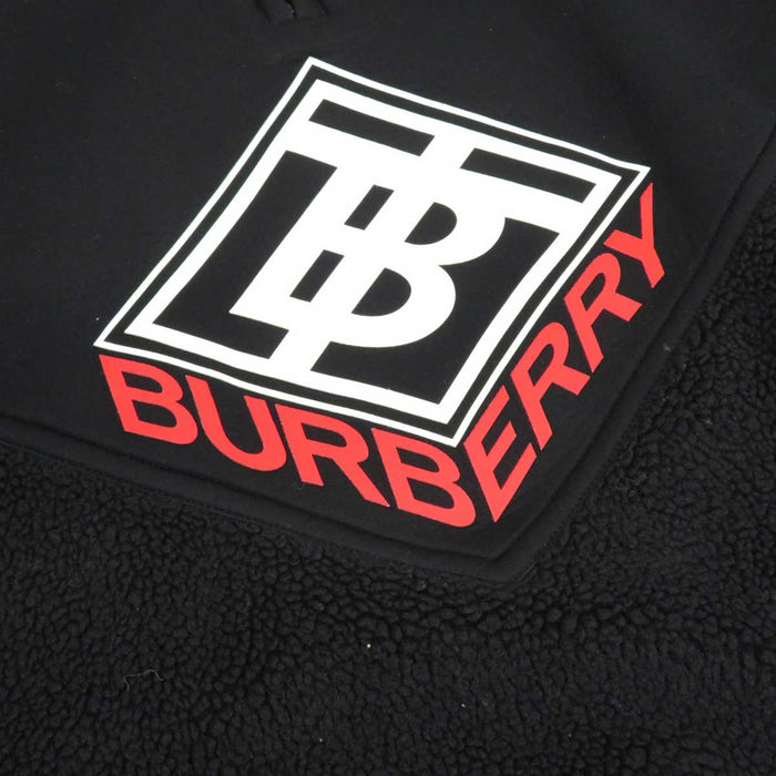 BURBERRY 
ハイネック 
TB ロゴ ハーフジップ 切替 ボア フリース