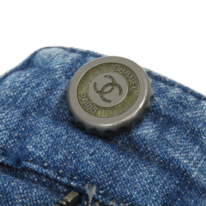 CHANEL 
06P COCO CC ココボタン ミディアム丈 コットン 
ココマーク デニムスカート