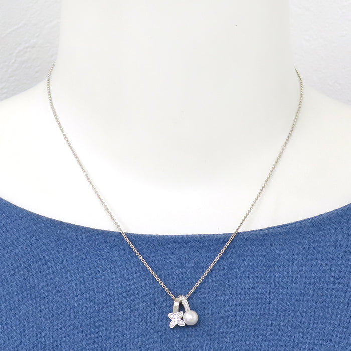 MIKIMOTO 
Akoya Pearl Flower Necklace