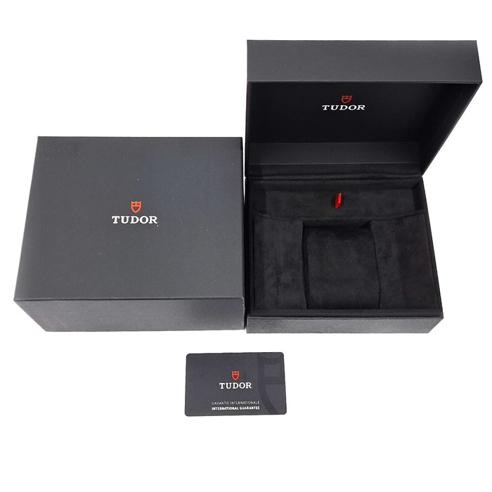 TUDOR 
ブラックベイ 
箱ギャラ付