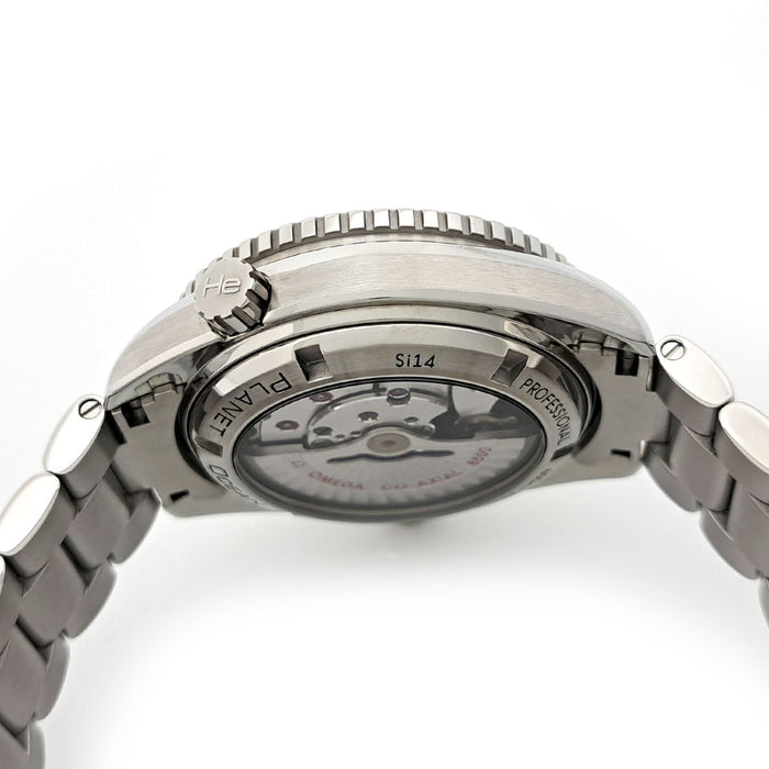 OMEGA 
シーマスター プラネットオーシャン 600M 
箱ギャラ付