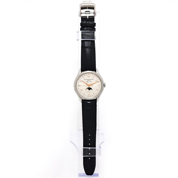 Baume & Mercier 
クリフトン トリプルカレンダー ムーンフェイズ