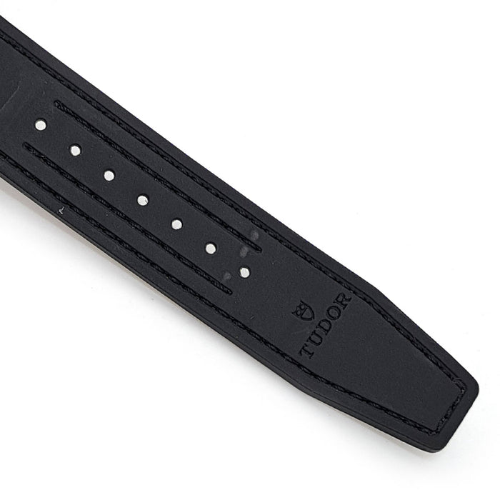 TUDOR 
ブラックベイ セラミック 
箱ギャラ付