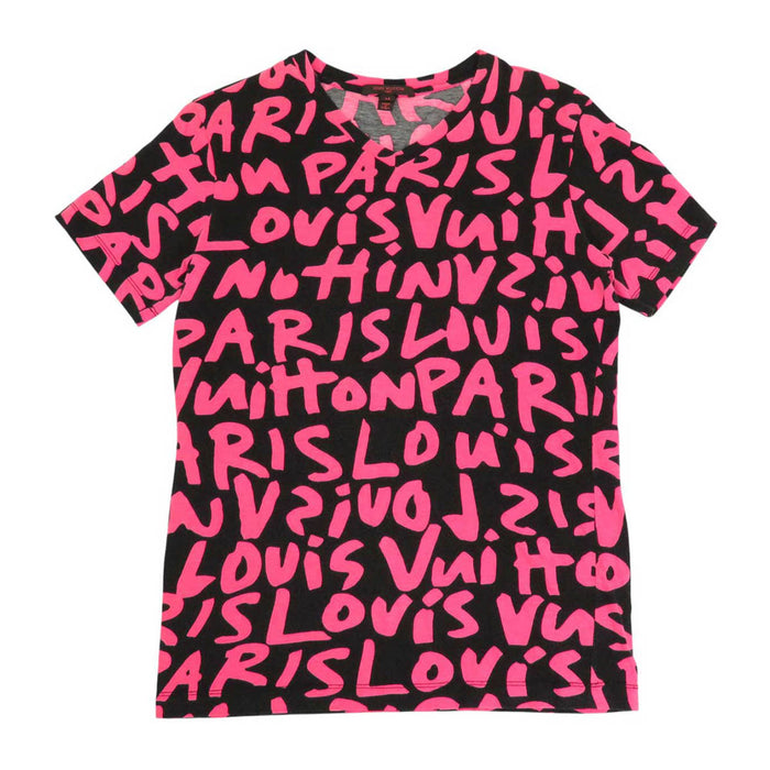 LOUIS VUITTON 
LV カットソー Vネック 
ロゴ グラフティ プリント ショートスリーブ Tシャツ