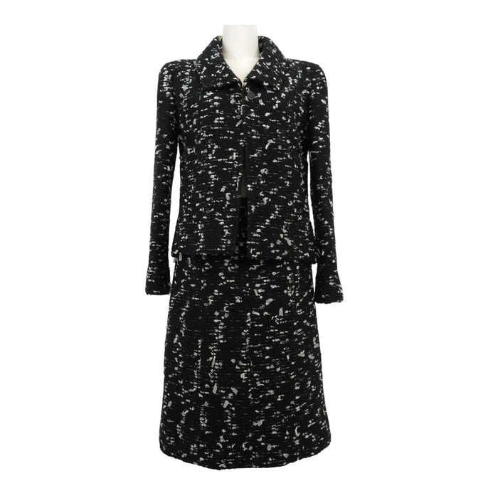 CHANEL
COCO CC Coco Button Camellia
Coco Mark Tweed Setup