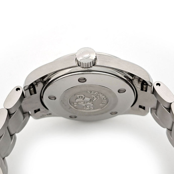 OMEGA
海馬 Aqua Terra 日期
附帶保證書