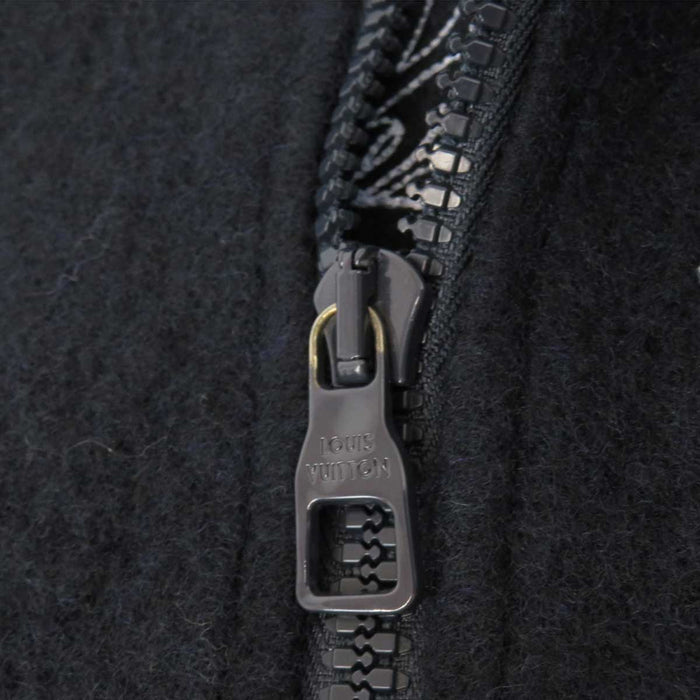 LOUIS VUITTON
LV RM202 XLB HJY83W 標誌 羊毛 連帽衫
花卉 刺繡 拉鍊外套