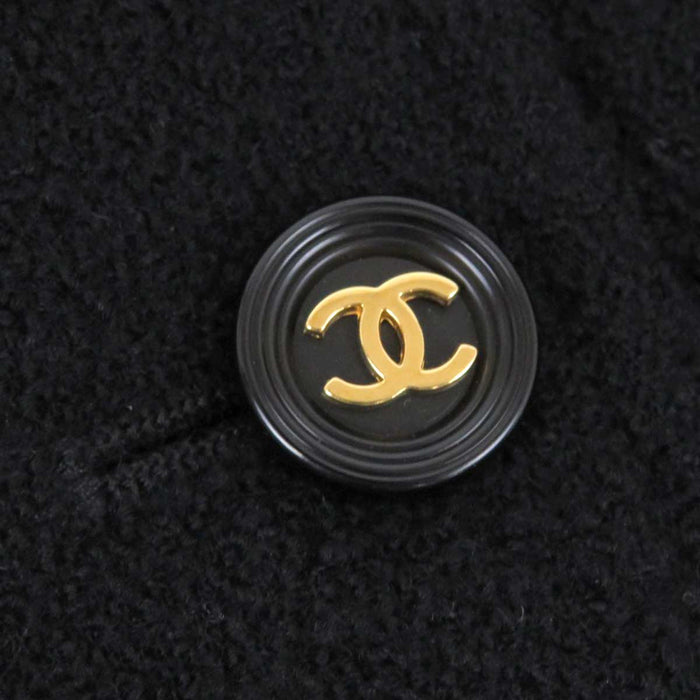 CHANEL
COCO CC 可可鈕扣 95A
可可標誌 復古 羊毛 套裝
