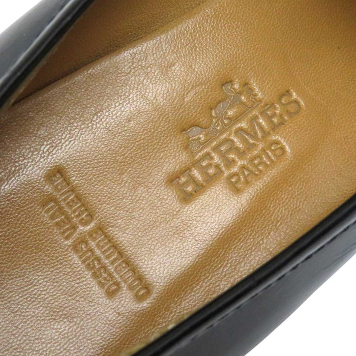 HERMES
皮革 H 灰色 標誌 金色金屬配件
皮革 樂福鞋