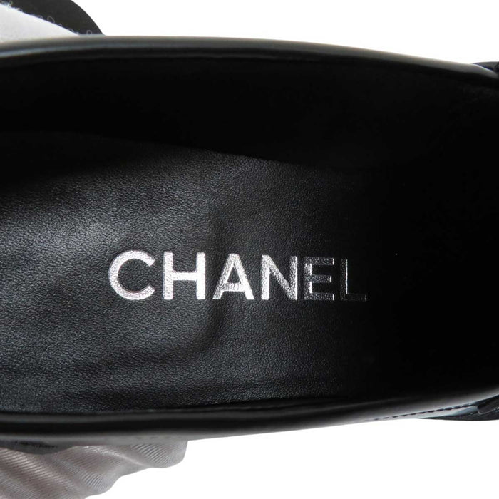 CHANEL 
COCO CC ロゴ レザー 
ココマーク ローファー