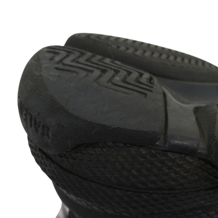 BALENCIAGA 
Triple S 刺繍 エンブロイダリー レースアップ ロゴ 
トリプルエス ダッドスニーカー