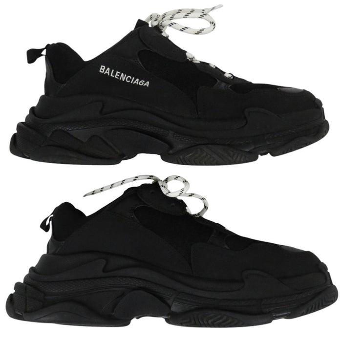 BALENCIAGA 
Triple S 刺繍 エンブロイダリー レースアップ ロゴ 
トリプルエス ダッドスニーカー
