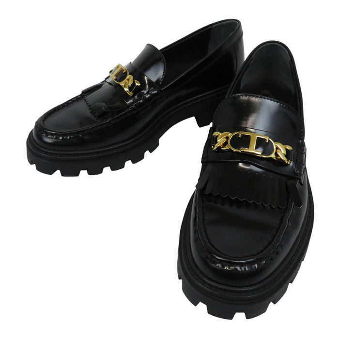 TOD’S 
ロゴ チェーン タッセル ゴールドカラー金具 
フリンジ ローファー