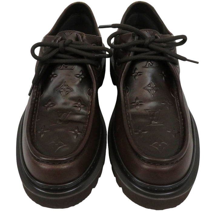 LOUIS VUITTON 
LV lacets cuir 
ligne Ranger Monogramme chaussures derby 
Monogramme