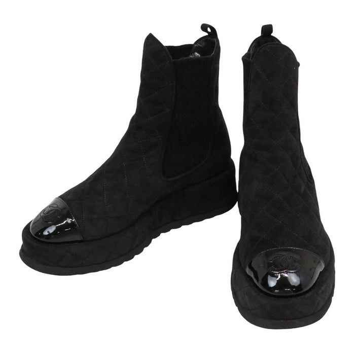 CHANEL 
COCO CC ロゴ スウェード 
ココマーク マトラッセ サイドゴア ショートブーツ