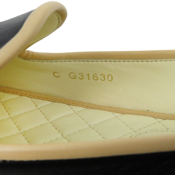 CHANEL
COCO CC Logo Chain
Coco Mark Leather Shoes