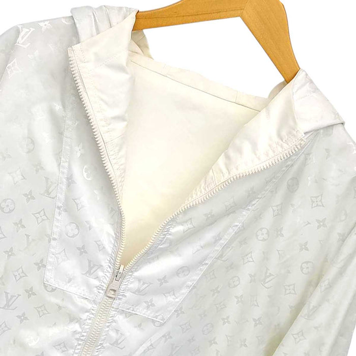 LOUIS VUITTON 
LV ロゴ 総柄 ダブルジップ パーカー RM222Q MO6 HLB46W 
リバーシブル ナイロンジャケット 
モノグラム