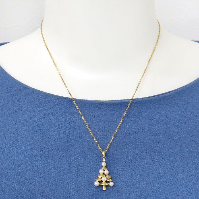 MIKIMOTO 
Christmas Tree Motif Necklace