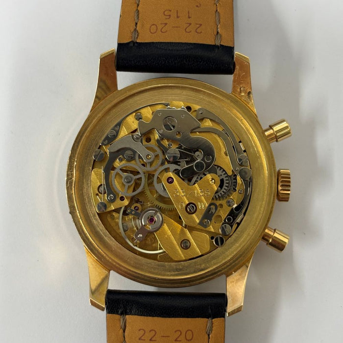 BREITLING
飛行宇宙航行員
