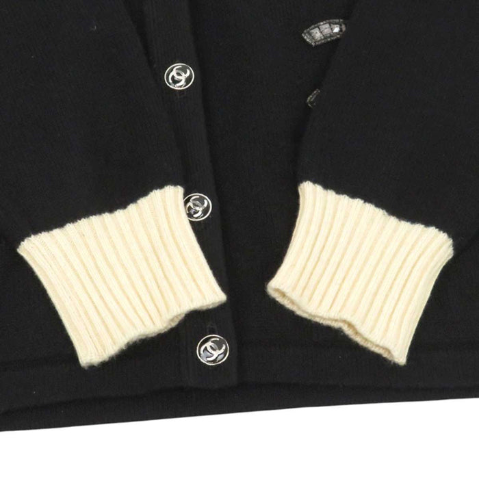 CHANEL 
COCO CC ココボタン ロゴ ロングスリーブ 
ココマーク ビジュー カーディガン