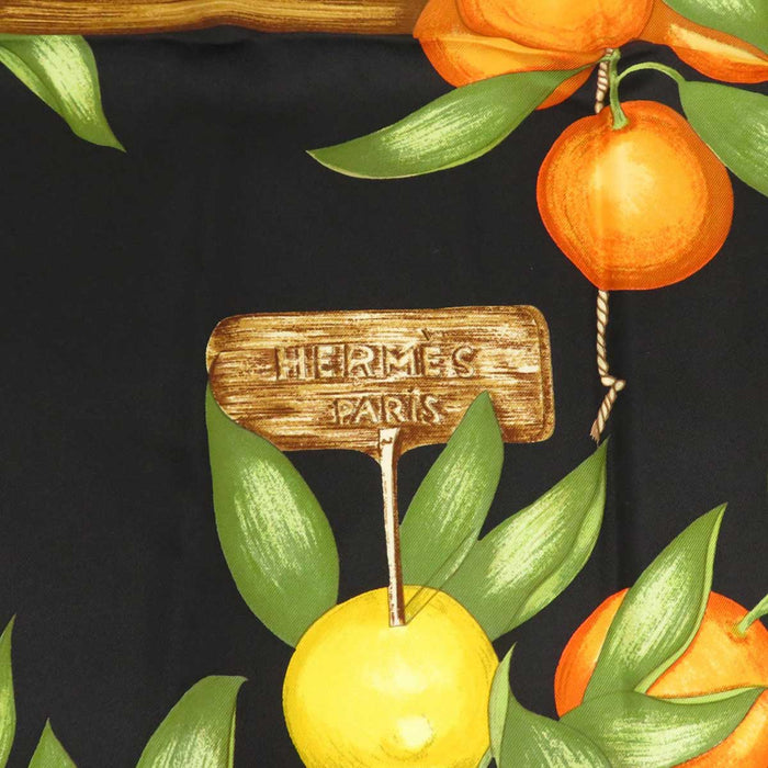 HERMES 
シルク 大判 
カレ90 フルーツ スカーフ