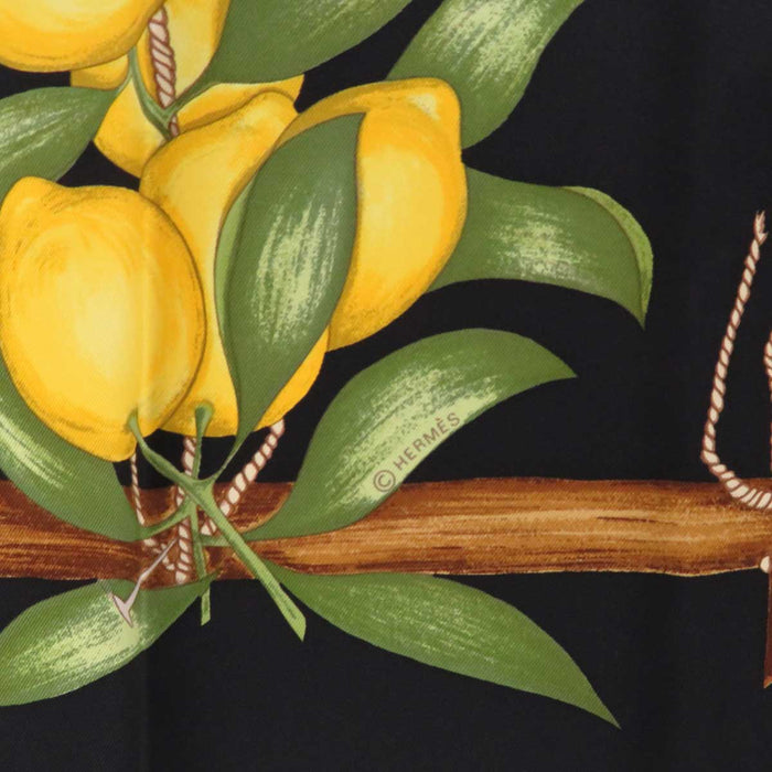 HERMES 
シルク 大判 
カレ90 フルーツ スカーフ