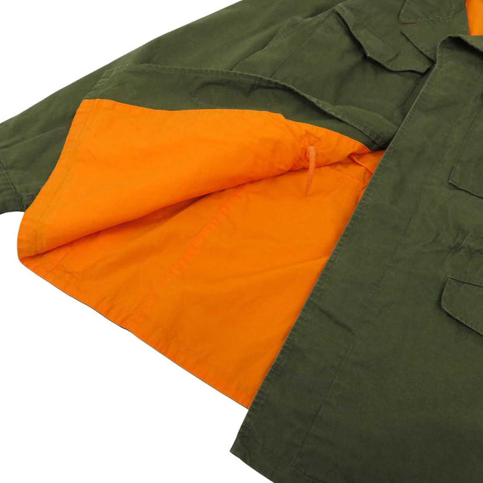 GUCCI 
コットン 
ヴィンテージロゴ バックプリント ミリタリージャケット