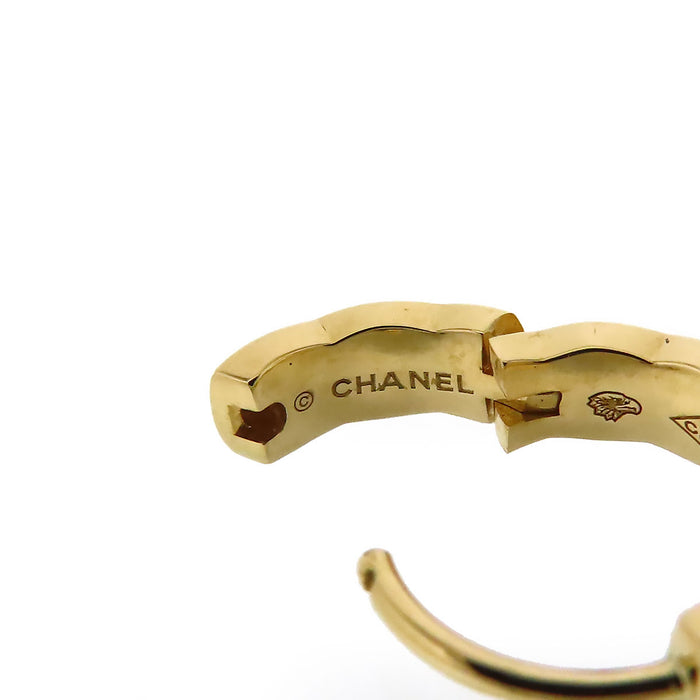 CHANEL 
ココ クラッシュ シングル ミニフープ ピアス