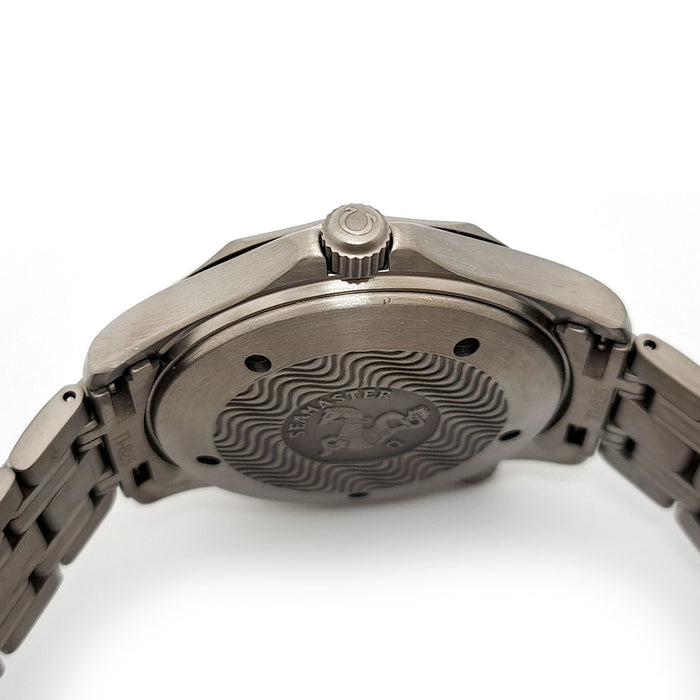 OMEGA 
Seamaster Professionale 300 Titanio 
Con scatola e garanzia