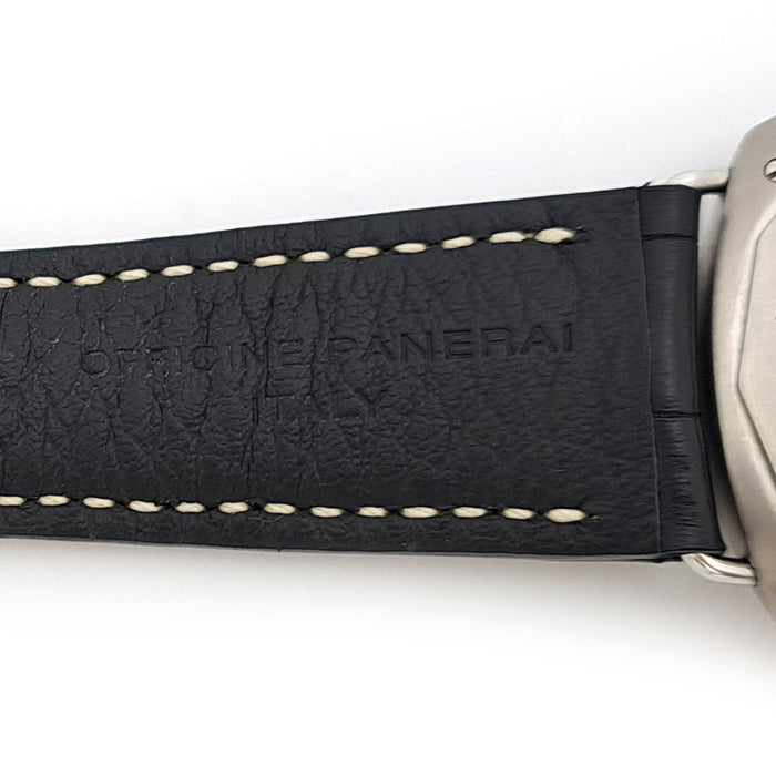 OFFICINE PANERAI
Radiomir 42mm Titanio
Con scatola e garanzia