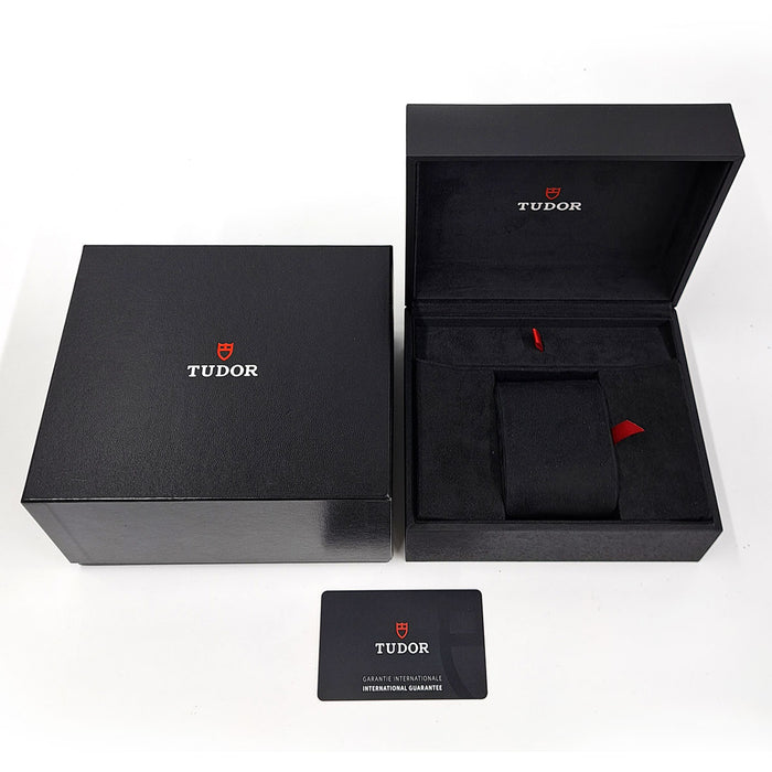 TUDOR 
ブラックベイ プロ 
箱ギャラ付