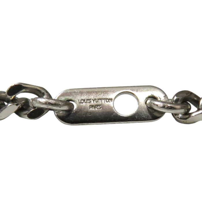 LOUIS VUITTON 
LV ロゴ シルバーカラーメタル 
モノグラム スケートボード ネックレス