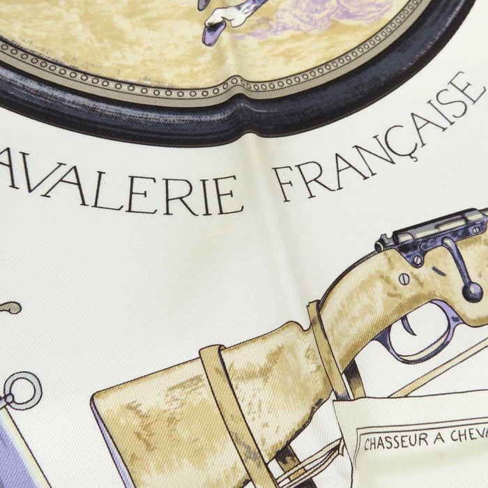 HERMES 
スカーフ 大判 シルク 騎兵隊 
カレ 90 CAVALERIE FRANCAISE