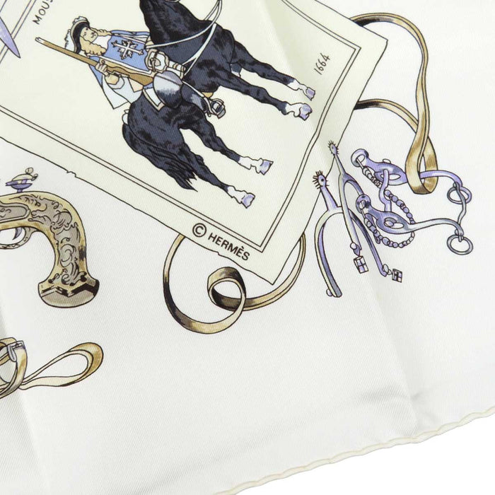 HERMES 
スカーフ 大判 シルク 騎兵隊 
カレ 90 CAVALERIE FRANCAISE