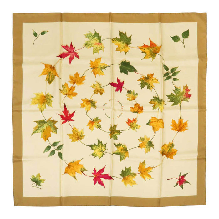 HERMES 
スカーフ 大判 シルク 紅葉 
カレ 90 A WALK IN THE PARK