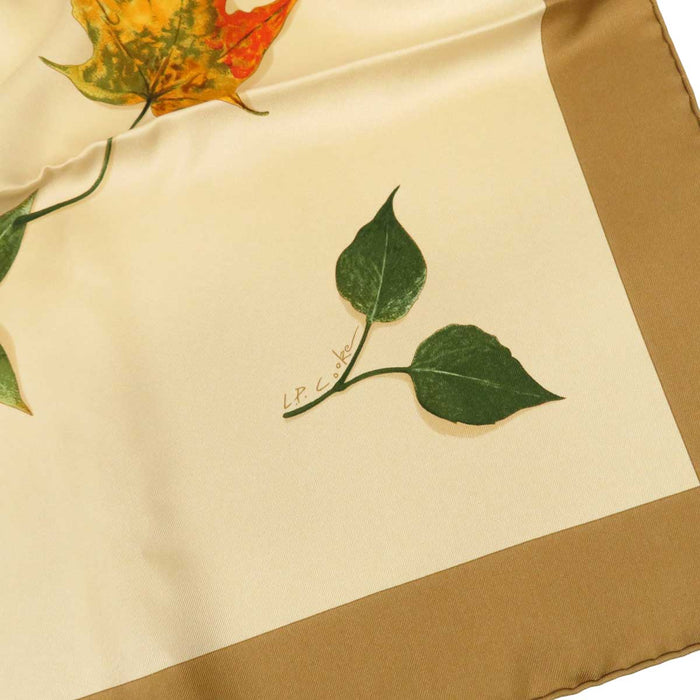 HERMES 
スカーフ 大判 シルク 紅葉 
カレ 90 A WALK IN THE PARK