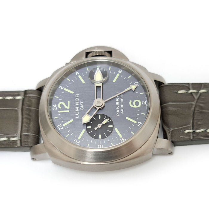 OFFICINE PANERAI 
ルミノール GMT 
箱ギャラ付