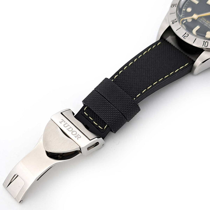 TUDOR 
Black Bay Pro 
con scatola e garanzia