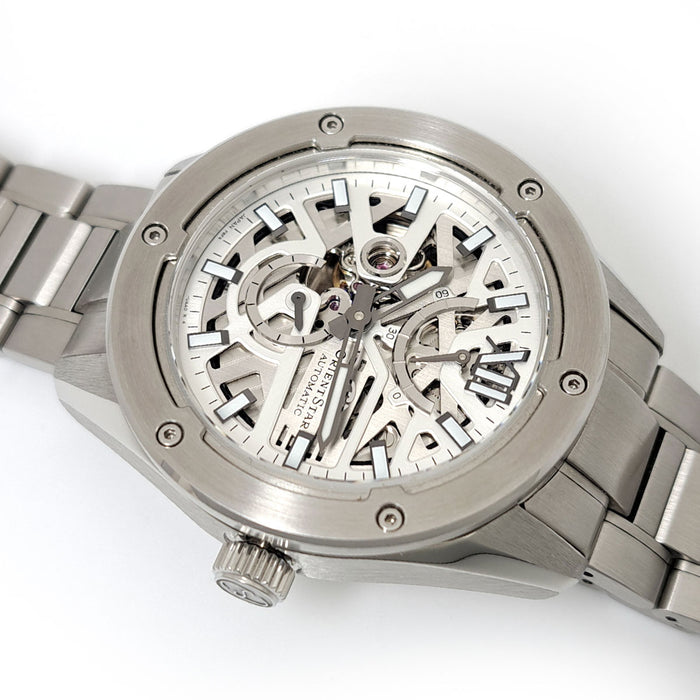 ORIENT
Orient Star Avant-Garde Skeleton
With Box and Warranty Card