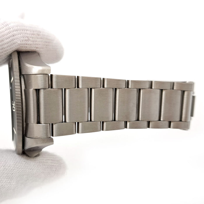 TUDOR 
Pelagos LHD 
With box and warranty card