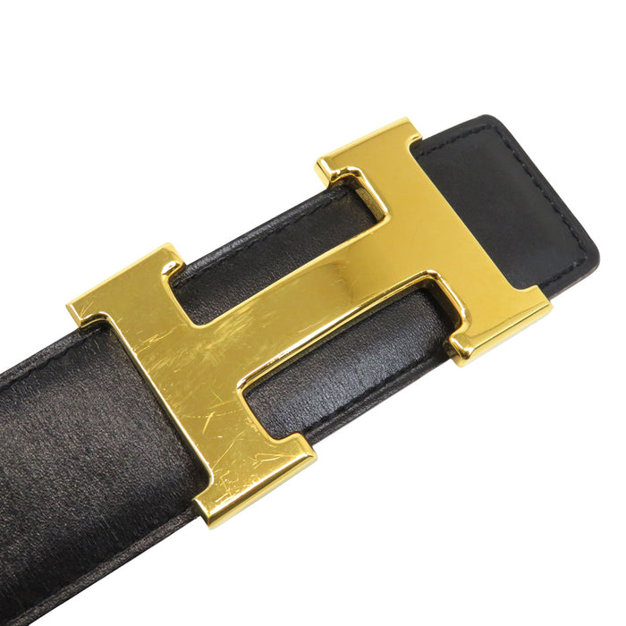 HERMES 
Ash □A incisione Finitura color oro 
Fibbia H reversibile Cintura in pelle 32MM