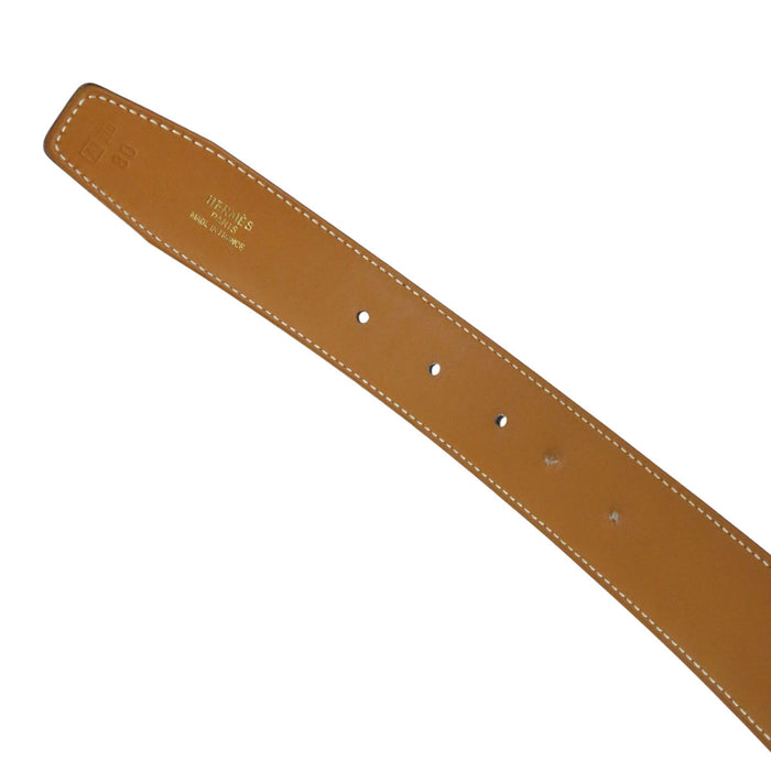 HERMES 
Ash □A incisione Finitura color oro 
Fibbia H reversibile Cintura in pelle 32MM